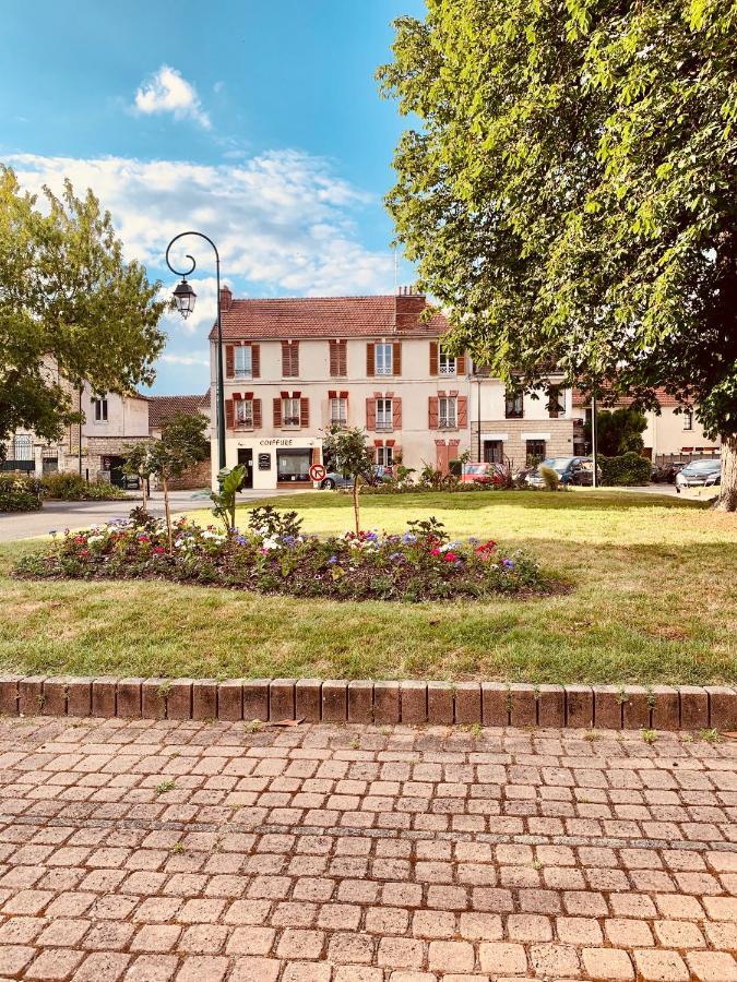 Le Logis Cantilien Lamorlaye-Chantilly Экстерьер фото